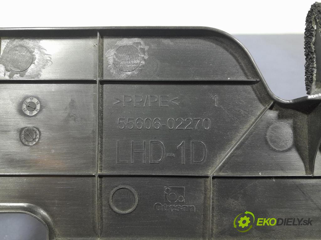 Toyota Corolla 2024 kryt Plast: Interiéry: 55606-02270