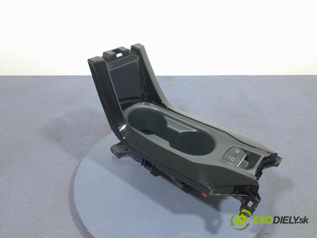 Toyota Corolla 2024 kryt Plast: Interiéry: 58822-02440