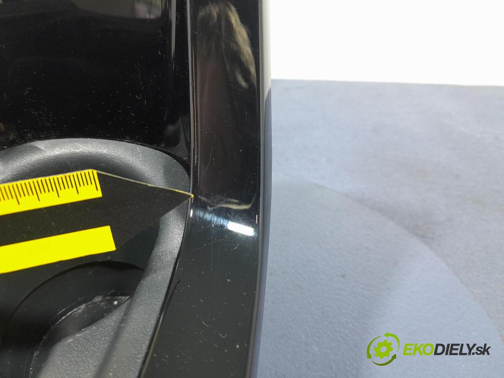 Toyota Corolla 2024 kryt Plast: Interiéry: 58822-02440