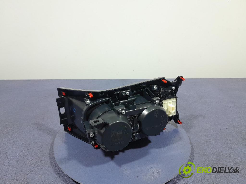 Toyota Corolla 2024 kryt Plast: Interiéry: 58822-02440