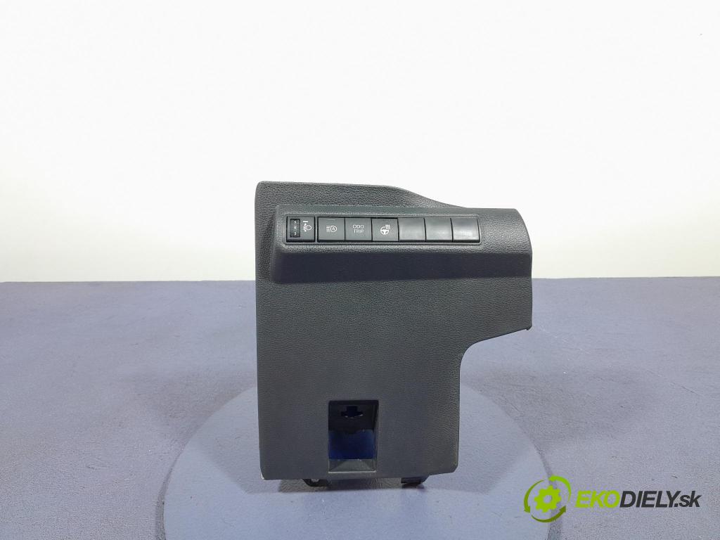 Toyota Corolla 2024 kryt Plast: Interiéry: 55432-02800