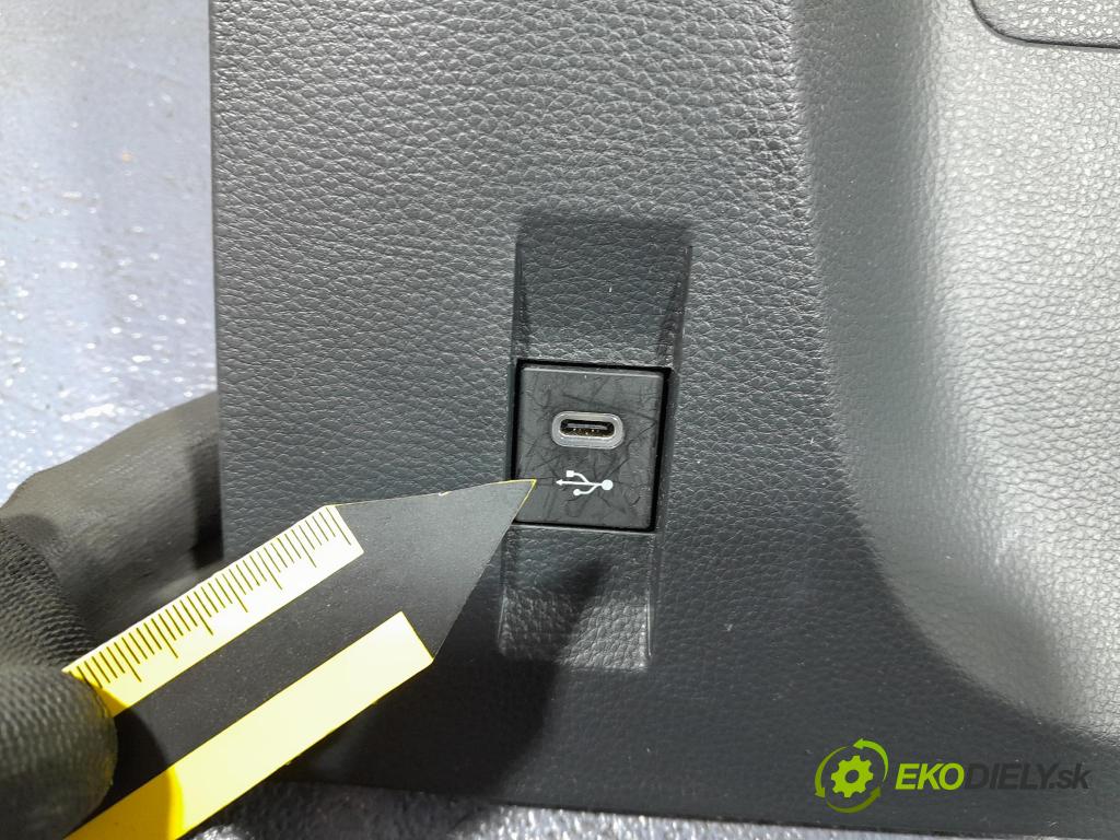 Toyota Corolla 2024 kryt Plast: Interiéry: 55434-02640