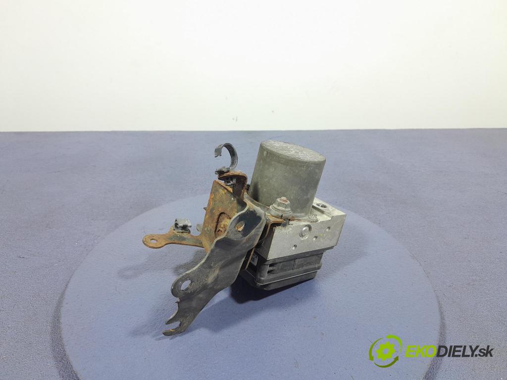 Toyota Auris 2007 čerpadlo ABS x 44540-02060