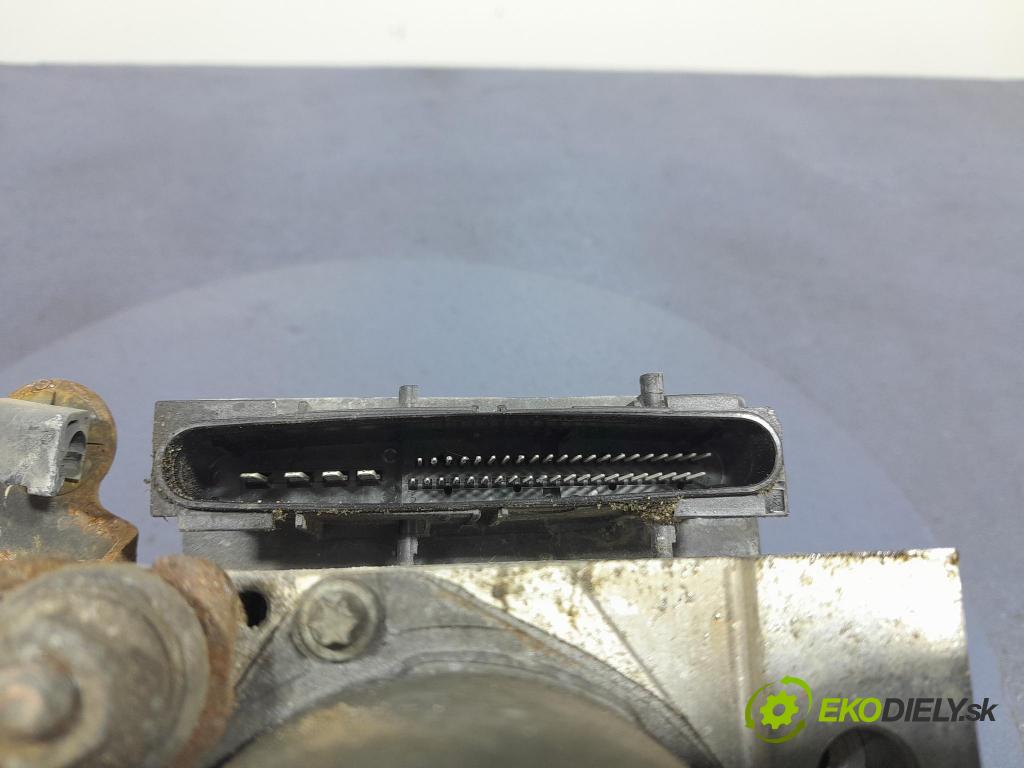 Toyota Auris 2007 čerpadlo ABS x 44540-02060