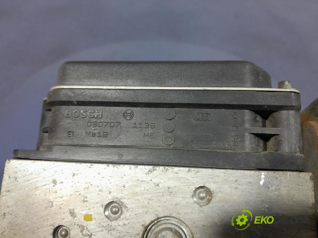 Toyota Auris 2007 čerpadlo ABS x 44540-02060