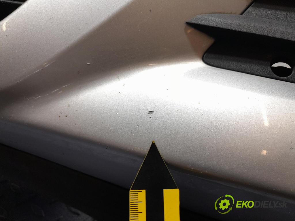 Opel Meriva 2008 nárazník před
