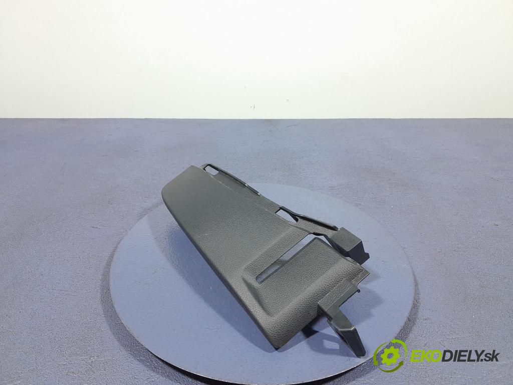 Toyota Corolla 2024 kryt Plast: Interiéry: 64302-02060