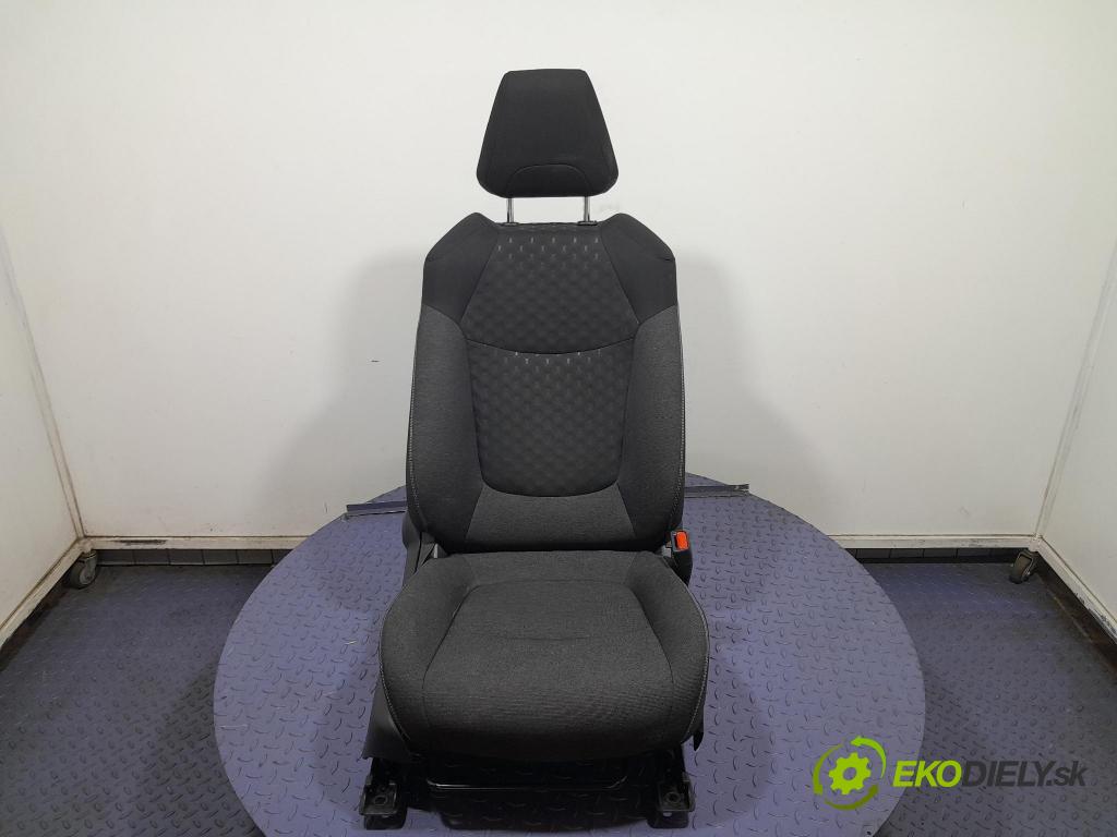 Toyota Corolla 2024 Sedačka spolujazdca