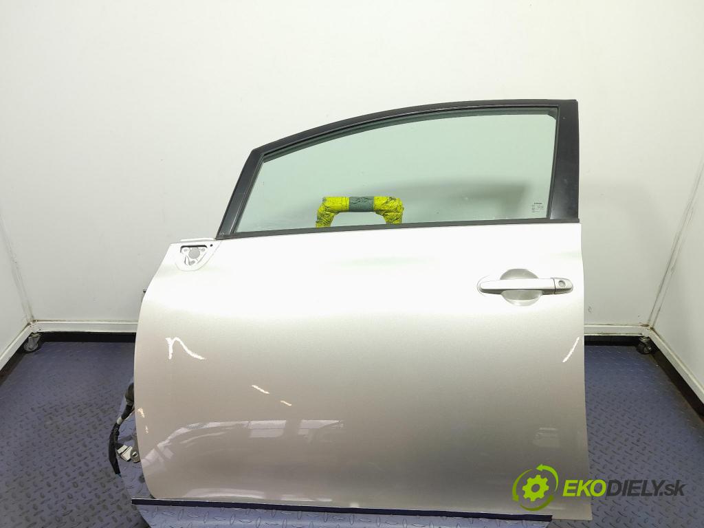 Toyota Auris 2007 dveře před Vlevo, odjet: