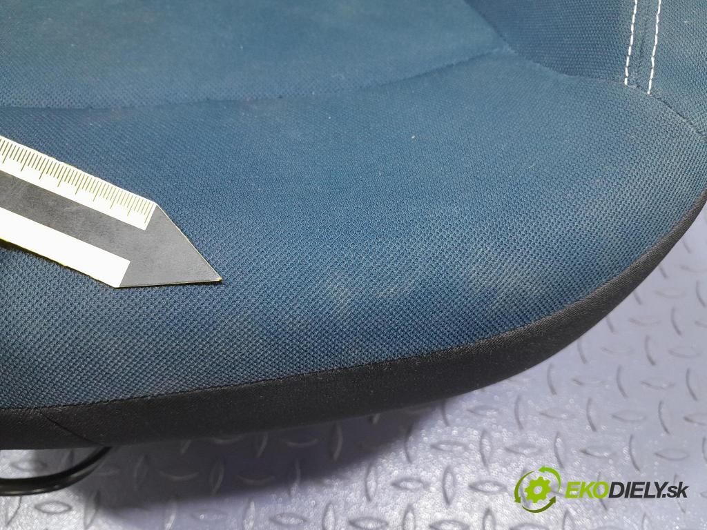 Renault Captur 2015 Sedačka Ovládače: