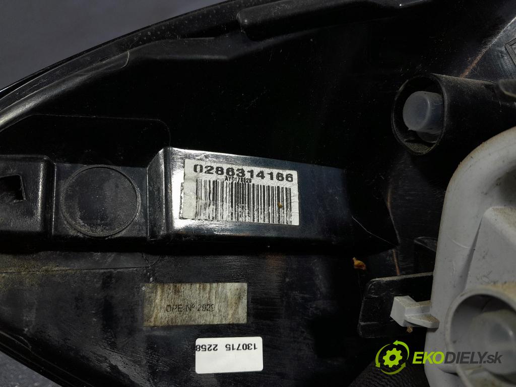 Renault Captur 2015 svetlo / reflektor zad Prava: Vonkajsia: 265509762R
