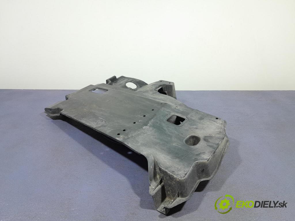 Toyota Corolla 2024 kryt Plast: podvozek: 57628-02170