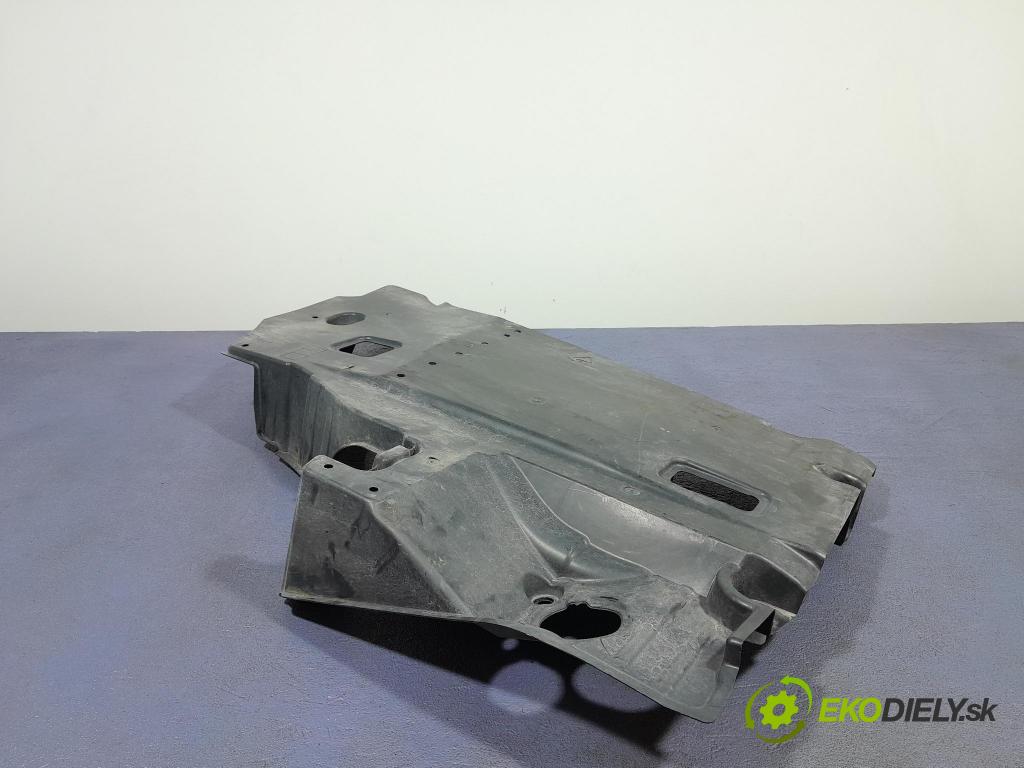 Toyota Corolla 2024 kryt Plast: podvozek: 57628-02170