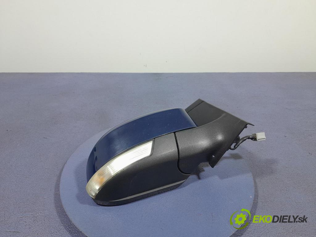 Ford Focus 2008 zpětné zrcátko prave