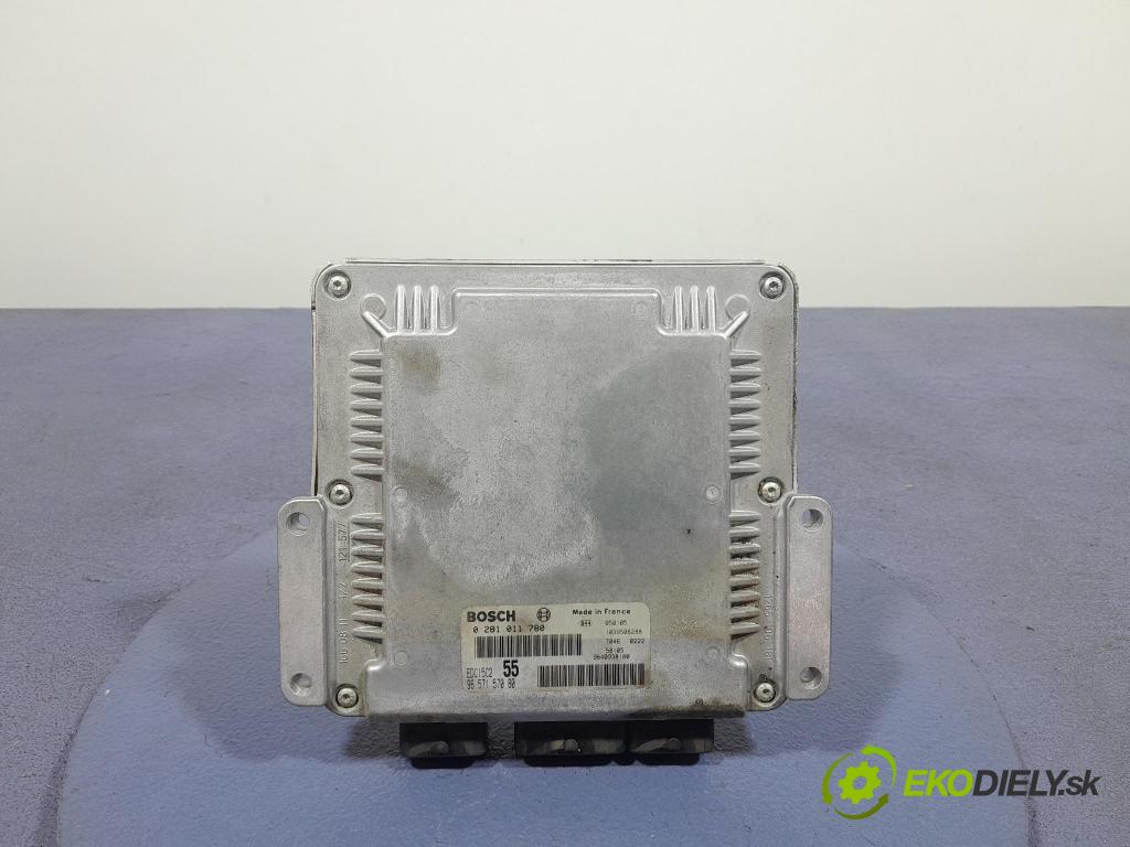 Citroen C5 2005 riadiaca jednotka Motor: 9657157080