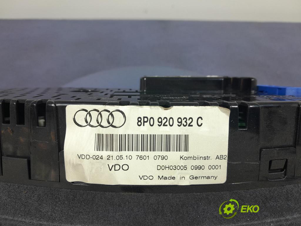 Audi A3 2010 Přístrojová deska 8P0920932C