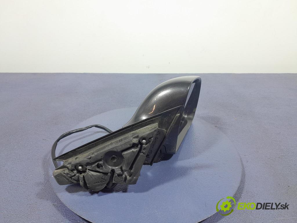 Audi A3 2010 zpětné zrcátko prave