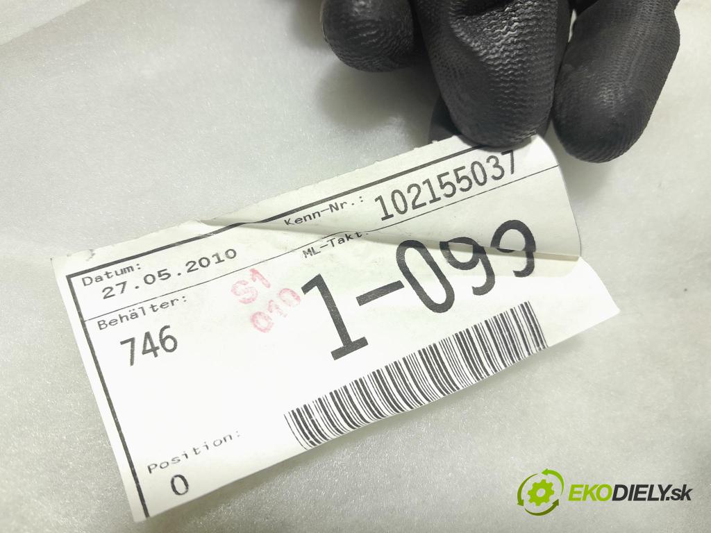 Audi A3 2010 Čalounictví: dvere Predné ľavá