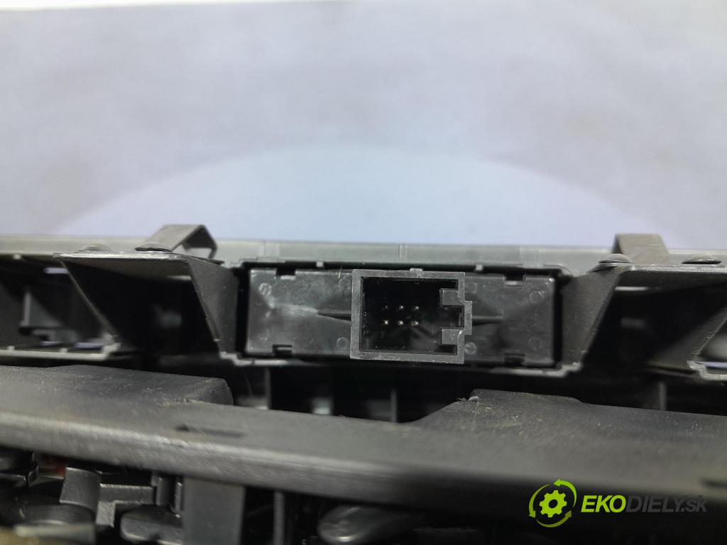 Audi A6 2005 GRIDS: Prúd vzduchu: Vzduch: 4F1820951D
