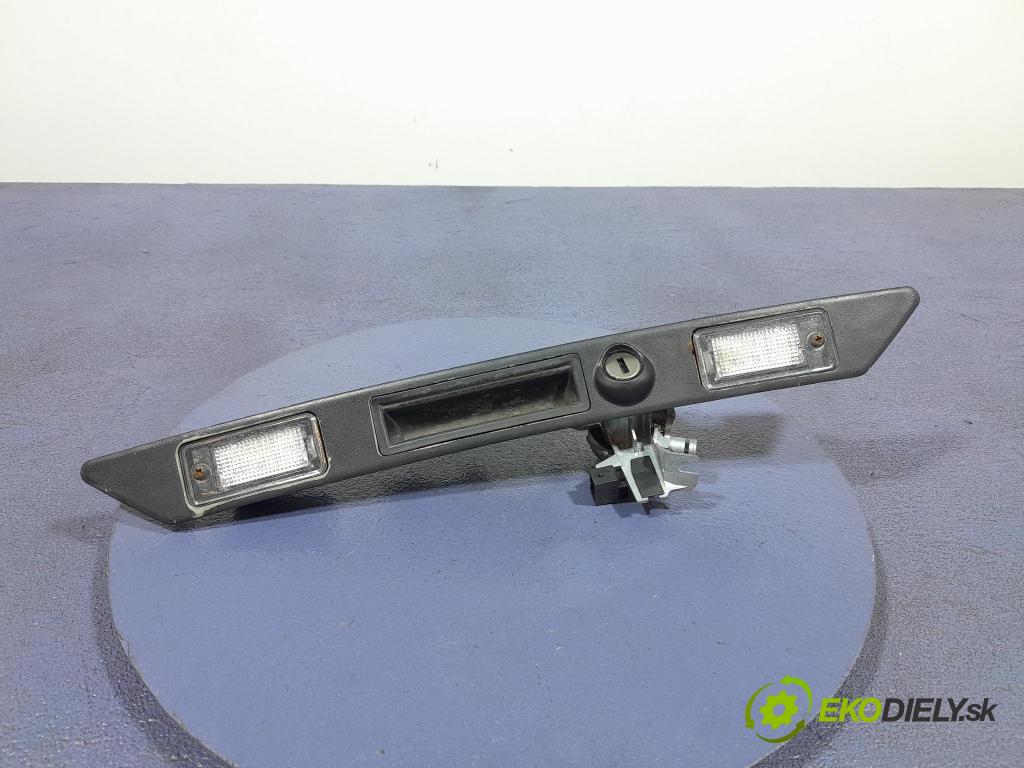 Audi A6 2005 zaslepka: zad 8E0827574C