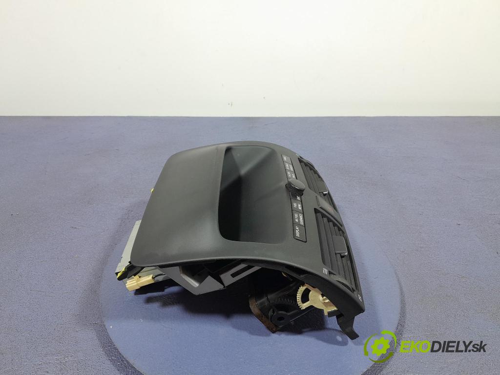 Toyota Avensis 2005 Zobrazit: Rádio: / GPS 86110-05020