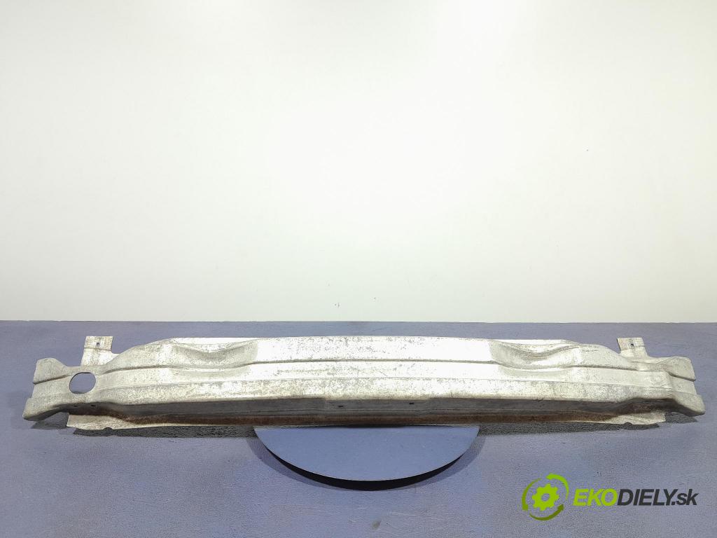 Audi A6 2005 výztuha narazník před 4F0807111