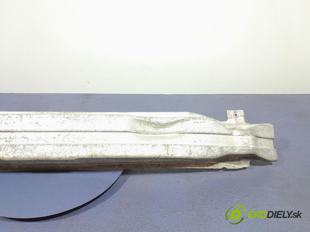 Audi A6 2005 výztuha narazník před 4F0807111