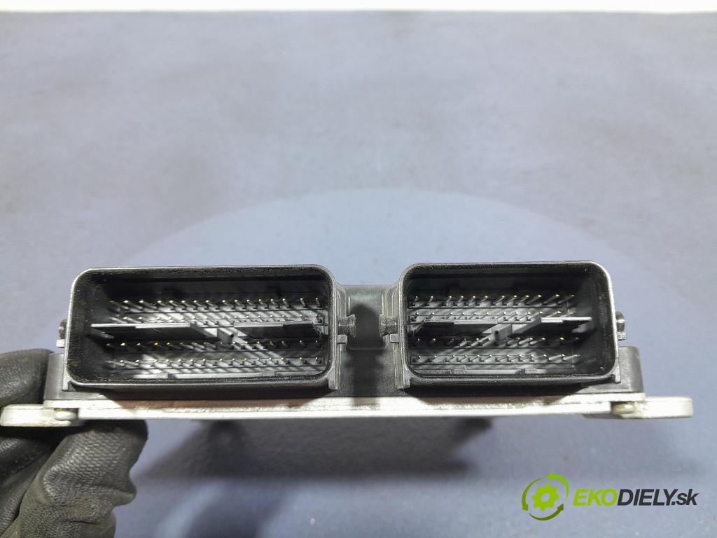 Mitsubishi Asx 2019 riadiaca jednotka Motor: 1860D469