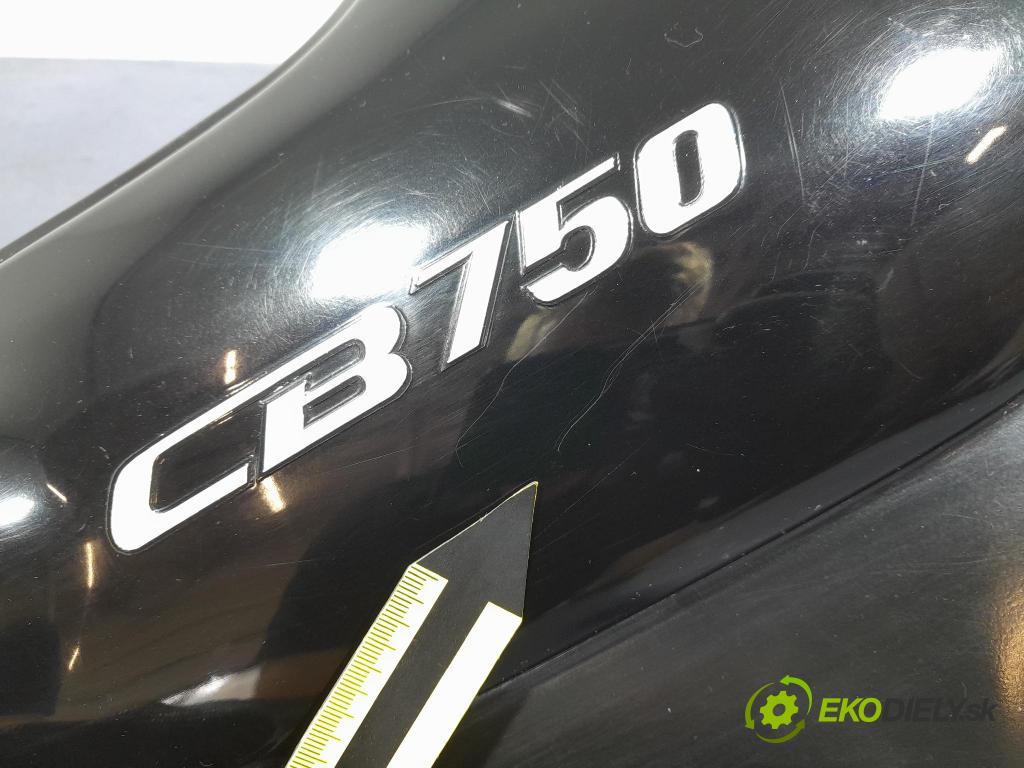Honda CB 1995 kryt Plast: podvozek: 83600-MW3-6700
