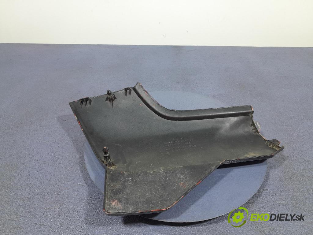 Honda CB 1995 kryt Plast: podvozek: 83600-MW3-6700