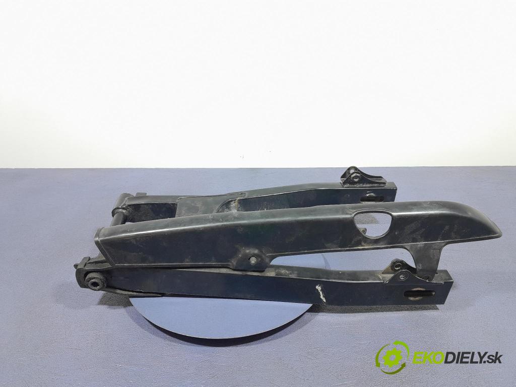 Honda CB 1995 Zad: Levý: