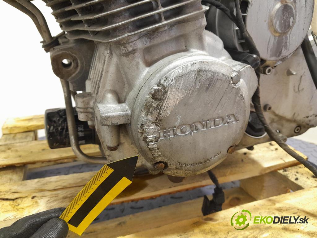 Honda CB 1995 motor Benzín: RC38E