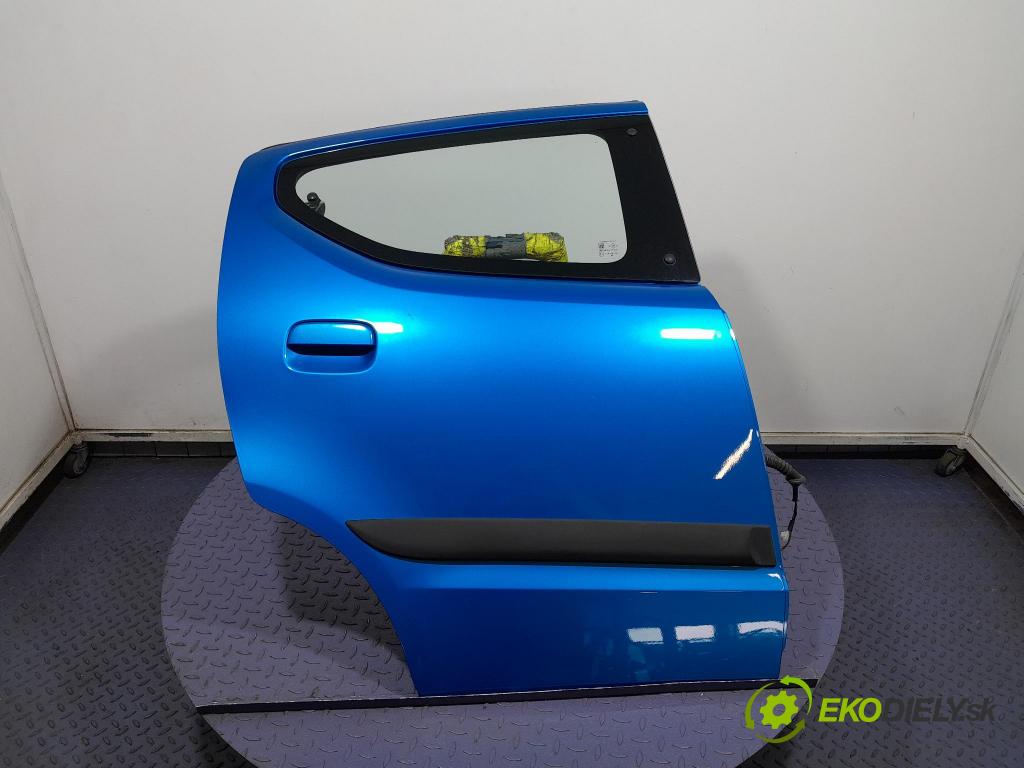 Suzuki Alto 2010 dveře Zad: prave