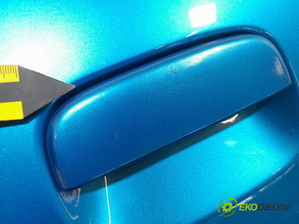 Suzuki Alto 2010 dveře Zad: prave