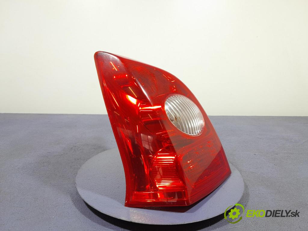 Suzuki Alto 2010 svetlo / reflektor zad ľavá Vonkajsia: