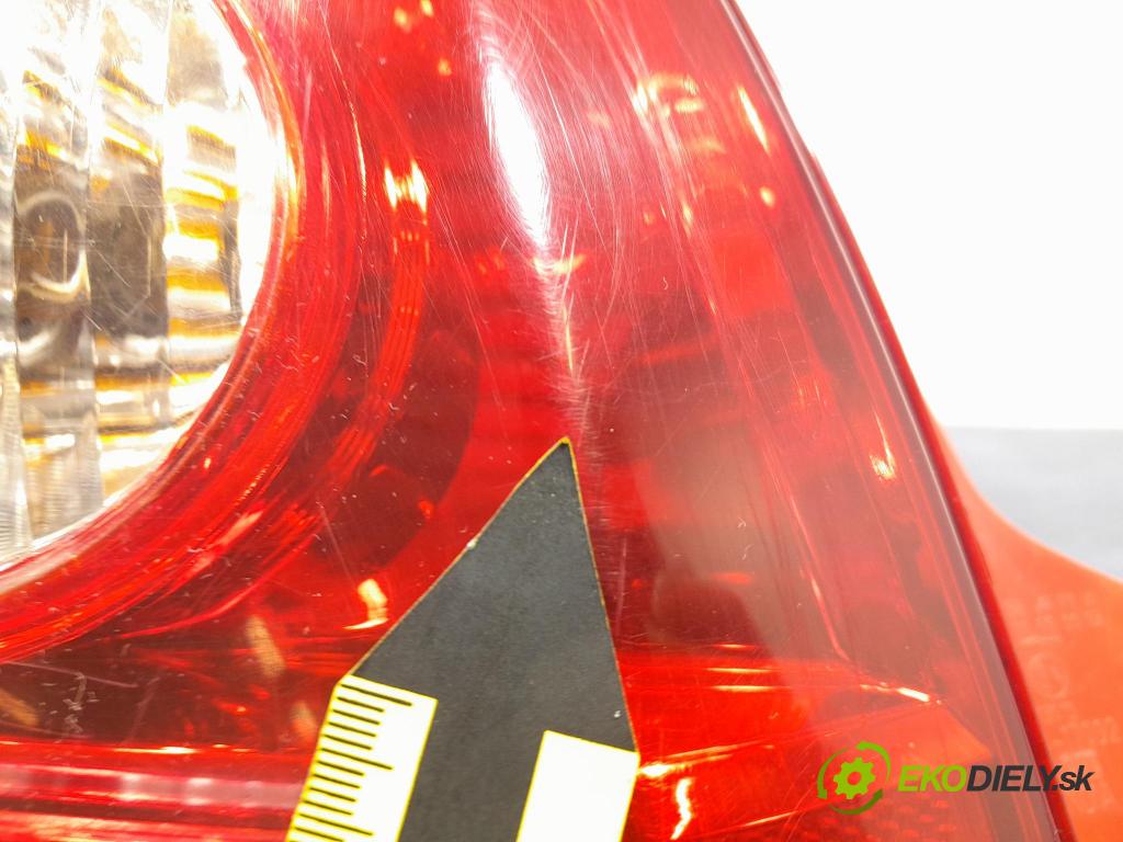 Suzuki Alto 2010 svetlo / reflektor zad ľavá Vonkajsia: