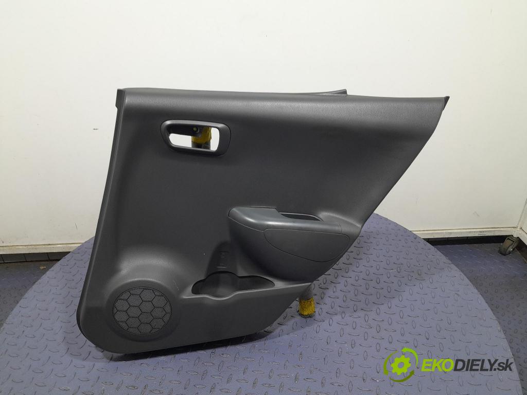 Suzuki Alto 2010 Tapacír: dveře Zad: Práva:
