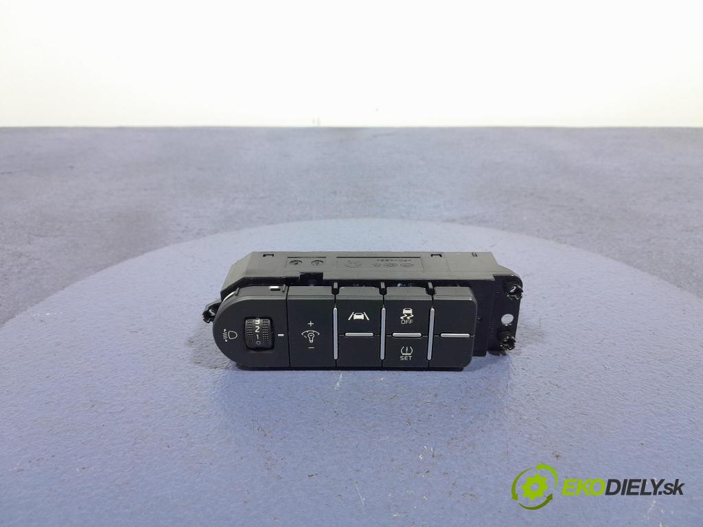 Kia Ceed 2023 prepínač 93700-J7431WK