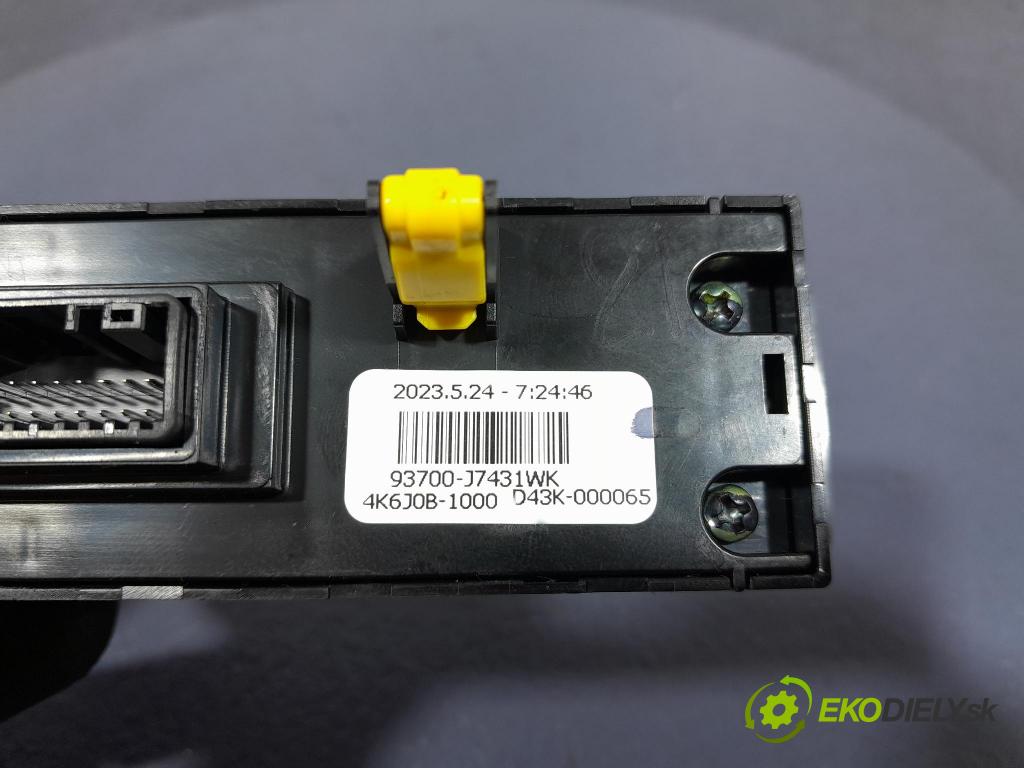 Kia Ceed 2023 prepínač 93700-J7431WK