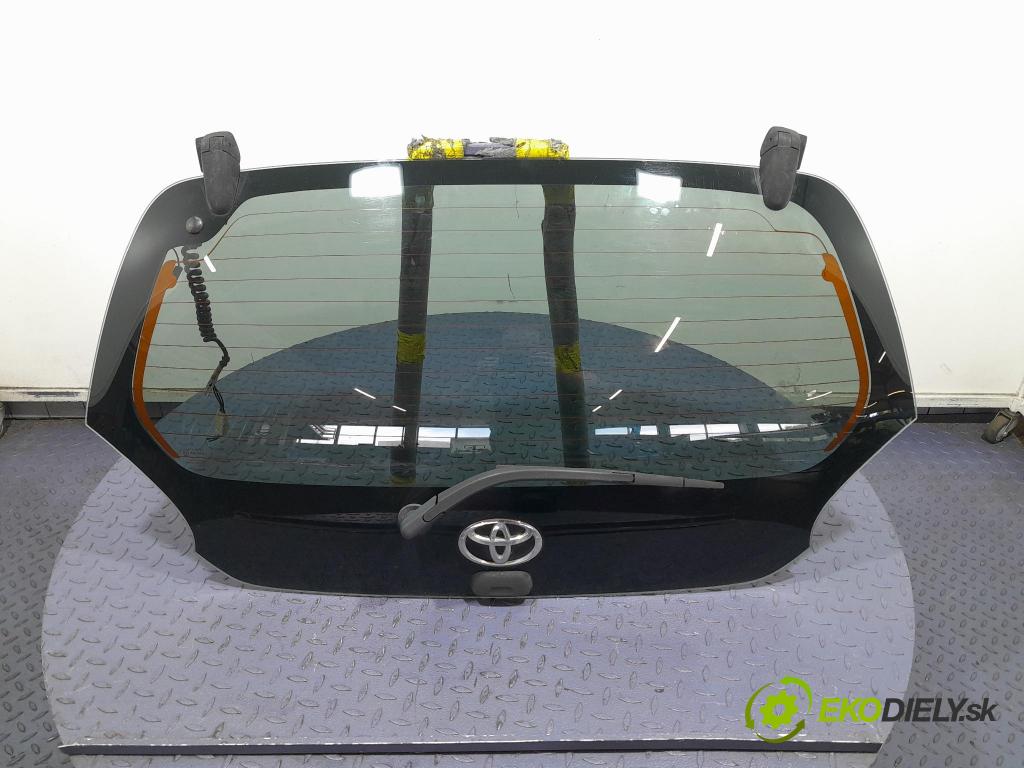 Toyota Aygo 2006 zadna dveře kufra: kufra: