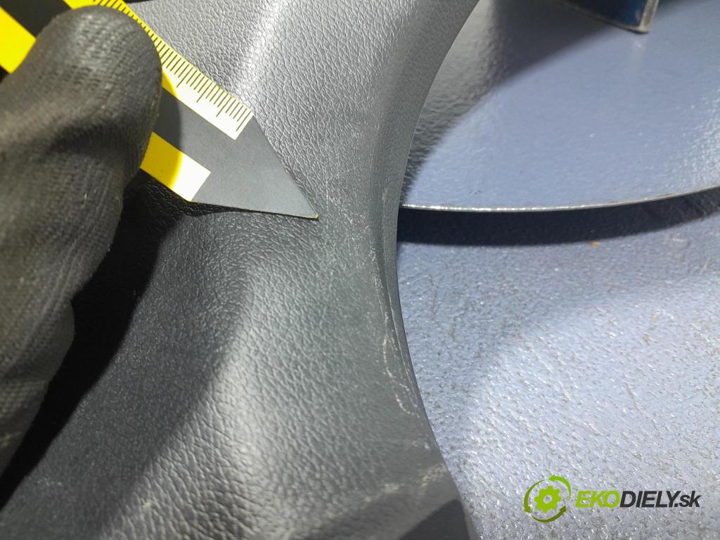 Kia Ceed 2023 kryt Plast: Interiéry: 85846-J7001