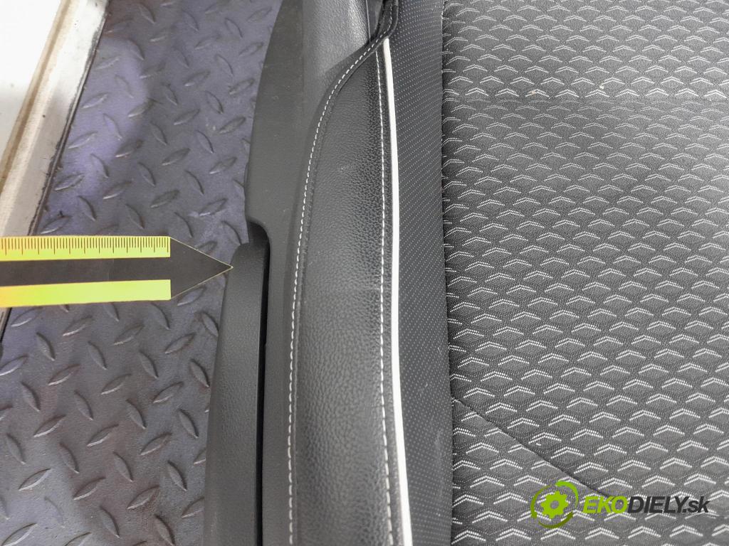 Kia Ceed 2023 sedačke: Soubor.