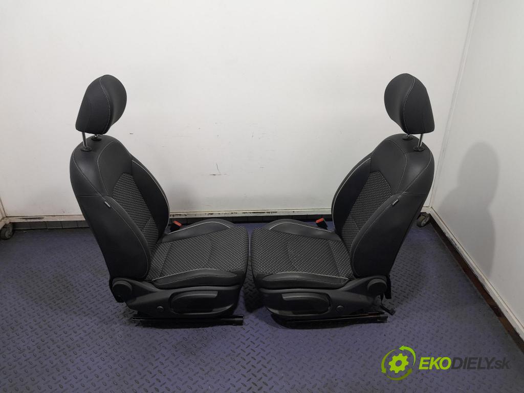 Kia Ceed 2023 sedačke: Soubor.