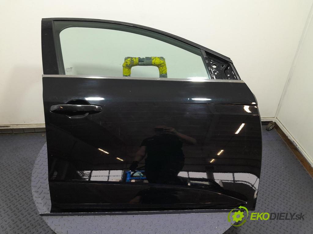 Renault Megane 2017 dvere Predné pravé