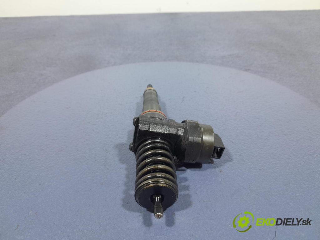 Vw Passat 2001 vstrek 038130073AA