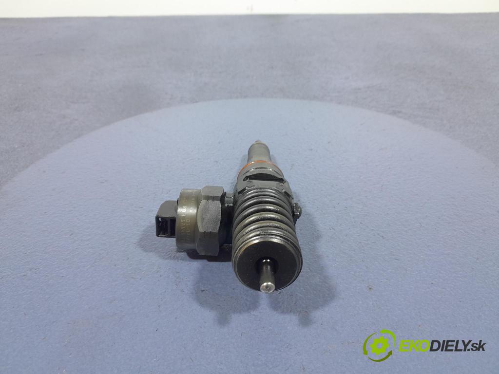 Vw Passat 2001 vstrek 038130073AA