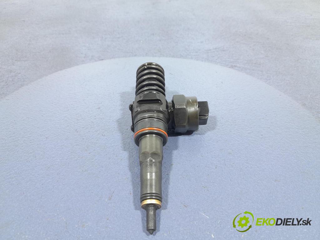Vw Passat 2001 vstrek 038130073AA