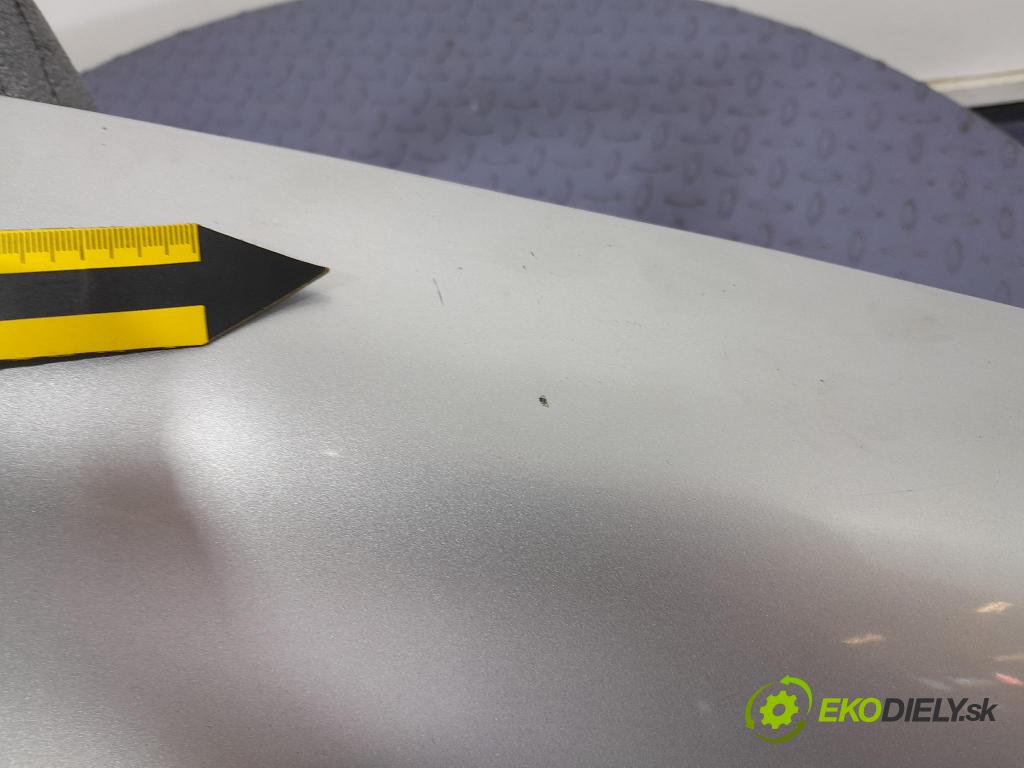 Vw Passat 2001 blatník Predné v pravo:
