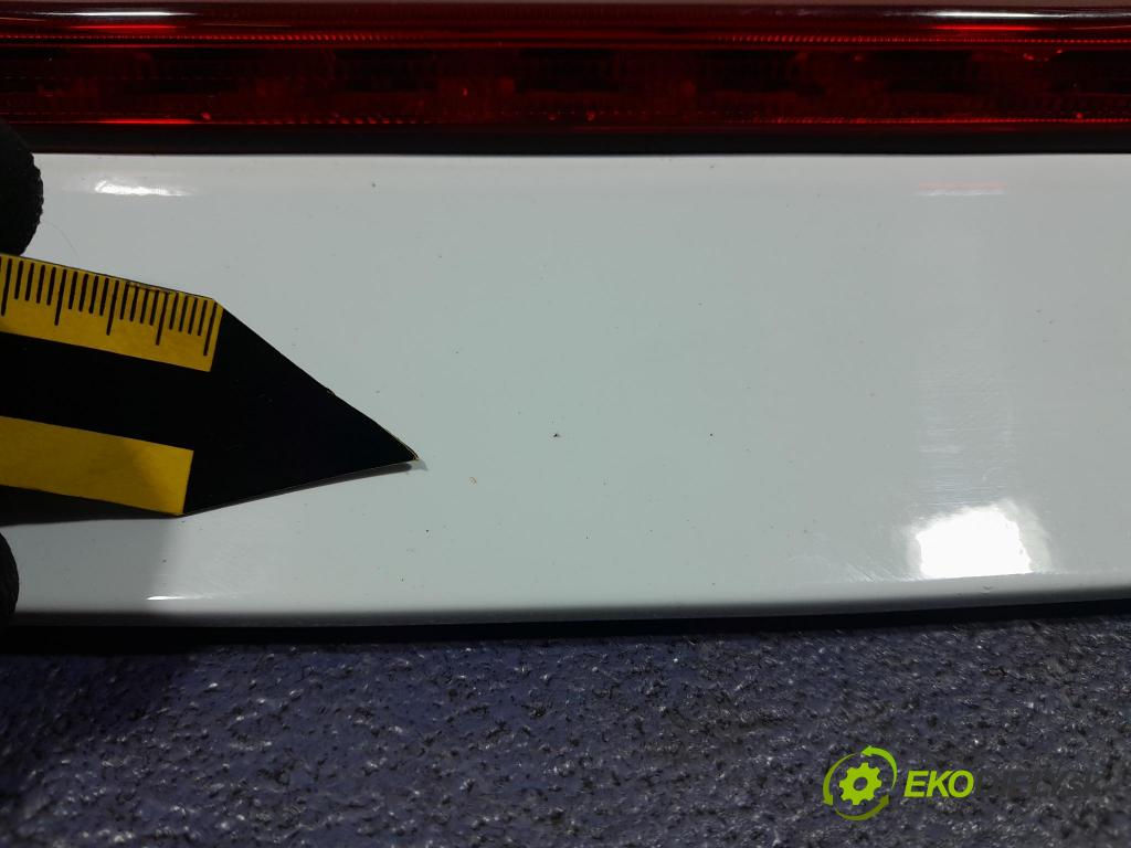 Kia Ceed 2023 Spoiler: 87210-J7300
