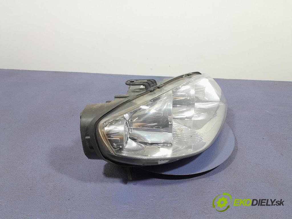Fiat Punto 2010 Reflektor: v pravo: